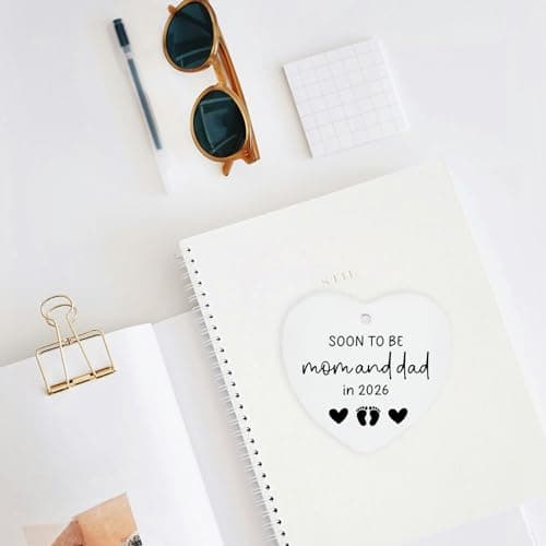 Soon to Be Mom & Dad in 2026 Christmas Tree Decoration Ornament Keepsake Sign Heart Plaque Mom and Dad to Be Gift Pregnancy Gifts for New Parents Expecting Mommy Daddy Gift