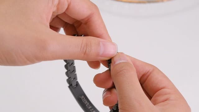 VNOX Personalized Religious Jewelry-Engraved Inspirational Christian Faith Bible Verse Quote Wristbands Elegant Link Bracelet Encouragement Gift,Cassic Watch Band Strap Design