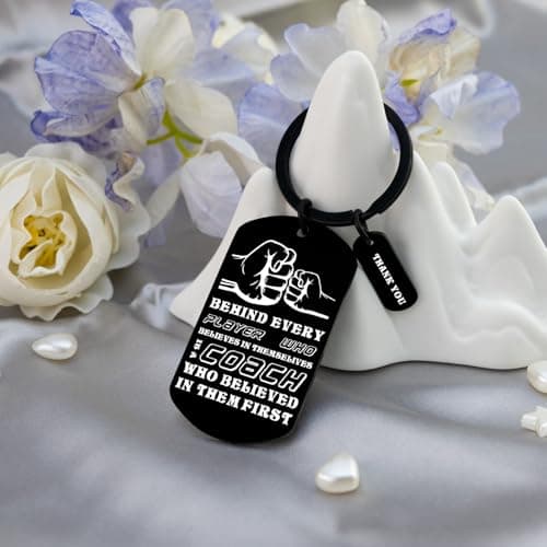 Coach Gifts for Men Coach Appreciation Gifts Basketball Coaches Gift Best Coaches Keychain Thank You Gift for Basketball Soccer Volleyball Softball Baseball Team Birthday Thanksgiving Cheer Keyring