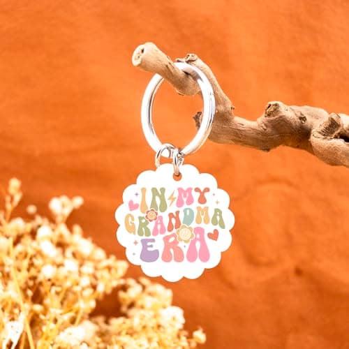 New Grandma Gifts First Time Grandma Gift for Grandmas Keychain Best Grandmas Gift Ideas Grandmother Keepsake Jewelry Gifts for New Baby Christmas Birthday Present for Her