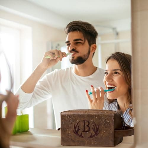 Mens Toiletry Bag Personalized Easter Fathers Day Birthday Gifts for Men Him Initial PU Leather Waterproof Shaving Bag for Toiletries Accessories Travel Essential for Dad Husband Boyfriend (M)