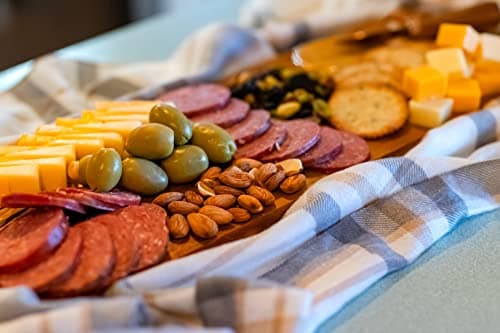 Dan the Sausageman Sounder Gourmet 11 item Snacks Gift Box, Featuring Summer Sausage Beef, Vintage Swiss & Cheddar Cheese, Sweet & Hot Mustard, Pretzels, Addiction Granola, & Garlic Olives, Almond Roca