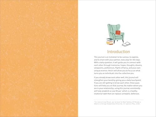 A Year of Us: A Couple's Journal: One Question a Day to Spark Fun and Meaningful Conversations (Question a Day Couple's Journal)