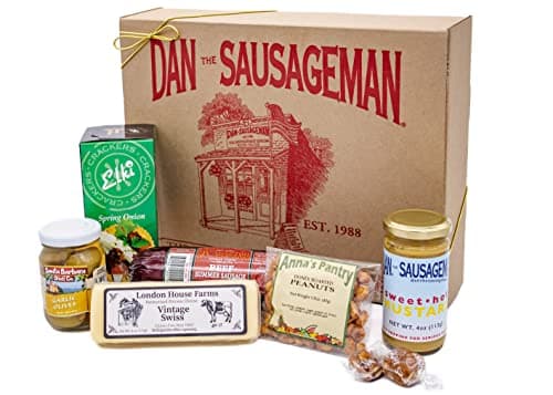 Dan the Sausageman Juneau Gourmet 8 items Gift Basket - Original Summer Sausage, Wisconsin Cheese, Mustard, Craker, Olives, Nuts and Candy | Gift Snack Box