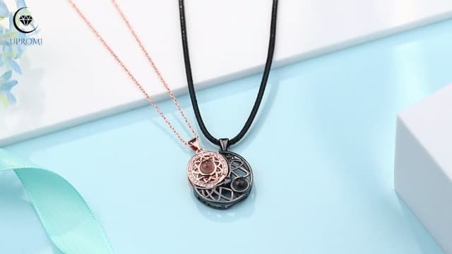 UPROMI Couple Necklace for Boyfriend/Girlfriend/Husband/Man/Soulmate, Anniversary Christmas Birthday Wedding Gifts for Him Her