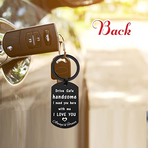 ENGZHI Love My Husband Keychain - Husband Birthday Gift Ideas - Mens Christmas Anniversary Keychain Gifts for Him, Valentines