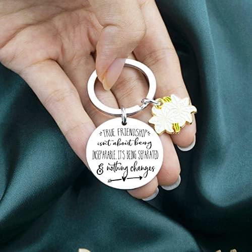 Best Friend Keychain Gifts For Women Sister Long Distance Friendship Gift Bestie Best Friend Birthday Gifts For Women Moving Away Gift For Teen Girls Anniversary Accessories Lily Flower