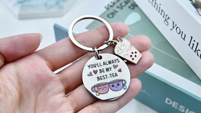 OEHEDOU Bestie Gifts for Women Best Friends - Cute & Funny Keychain Gifts