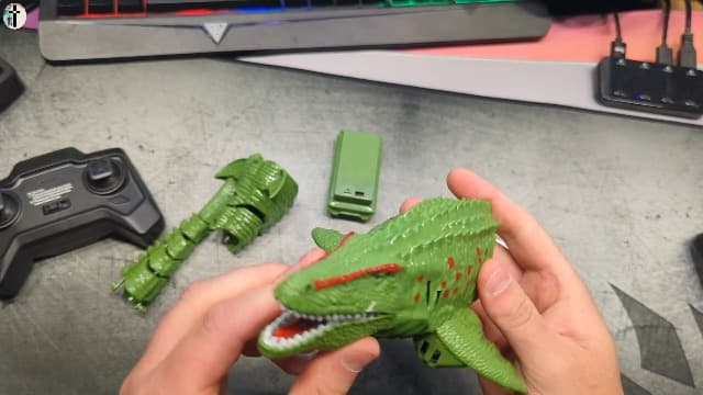 2.4GHz Remote Control Mosasaurus Dinosaur Swimming Pool High Simulation Toys, RC Boat Lake Bathroom 8-12 Years Boys Girls Christmas Halloween Tricky Birthday Gift