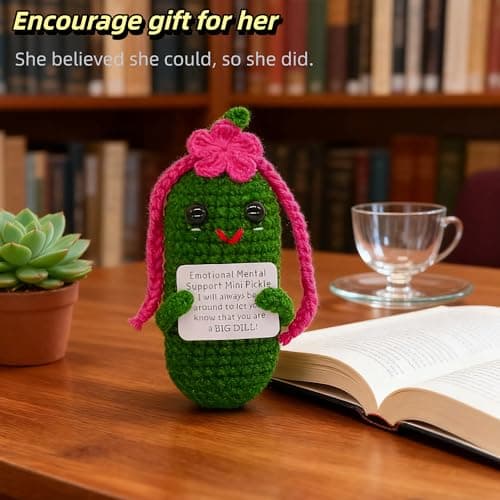 Funny Crochet Pickles 1 Pcs with Affirmations Cards for Inspirational Novelty Good Luck Gift and Party Decorations (KK-CKD04- REDCUM)