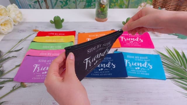 Paterr 20 Pcs Friend Cosmetic Bags Friend Group Gifts Friendship Makeup Pouch Bulk Christmas themed Gifts for Women Bestie Birthday Day