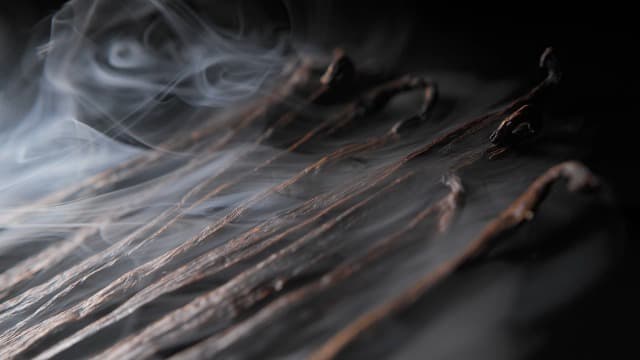 LUXURY LIFE Bed Butter - Scented, Luxurious Body Butter With All-Natural Hyaluronic Acid For Soft, Glowing, Hydrated Skin For Men & Women - Suitable For All Skin Types (Midnight Seduction, 5 oz)