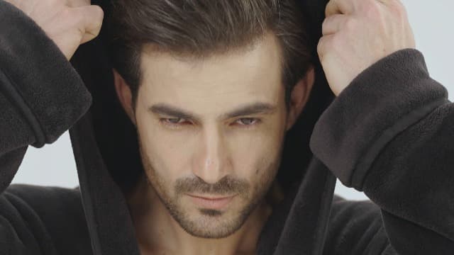 NY Threads Men's Hooded Fleece Bathrobe Plush Long Spa Robe