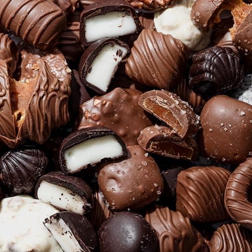 Christmas Chocolate Gift Basket– Holiday Candy Gift Box with Assorted Milk, Dark & White Chocolates – Holiday Food Gift Idea for Men, Women, Family, Corporate- Bonnie & Pop Christmas Style