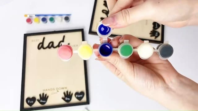 10" Hands Down Best Dad Ever DIY Handprint Kit with Acrylic Paint, Art Craft Family Keepsake Wood Frame Dad Keychain Birthday Father's Day Gift for Daddy, Papa Family Sign with Kids Names HF90-D