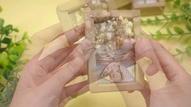 Demissle 30 Pcs Mini Scented Soap Wedding Party Favors Gifts Baby Shower Bridal Shower Handmade Natural Soap Favors for Guests in Bulk for Wedding Souvenirs Engagement Party(White)