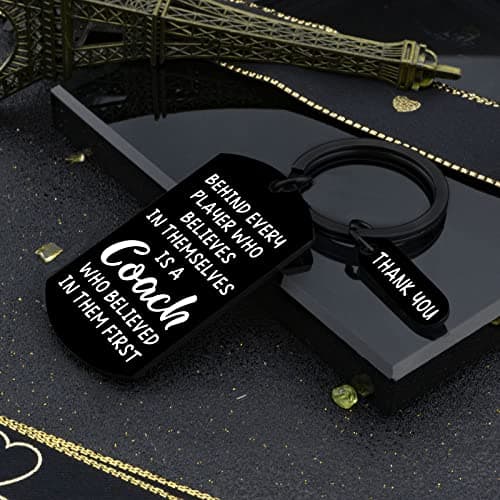 Coach Appreciation Gift Thank You Keychain Gift for Hockey Baseball Soccer Football Volleyball Team Fitness Instructor