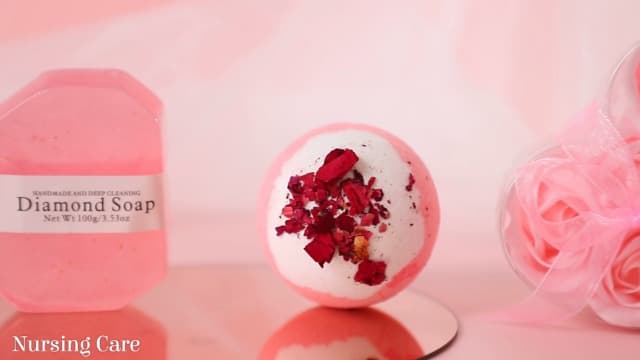 Happy Birthday Gifts for Women, Christmas Valentines Anniversary Birthday Self Care Gifts Basket Set for Women Girlfriend Her Friend Sister Wife Daughter Friend Grandma Skin Care Kit Ideal Gifts