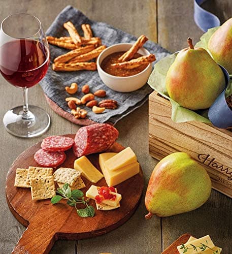 Harry & David Signature Fruit & Nut Gift Basket, For All Occasions, Deluxe Food Gift Basket With 6 Pears, 2 Seasonal Apples, Cheese, Mixed Nuts, 3 Seed Crackers, Pepper & Onion Relish