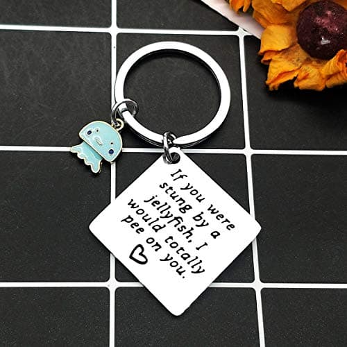Friendship Keychain Best True Friend Keychain Jewelry Funny Friendship Gift for Teen Girl Boy Women Men Birthday Christmas Graduation Gifts for Best Friends Sister Brother Keyring