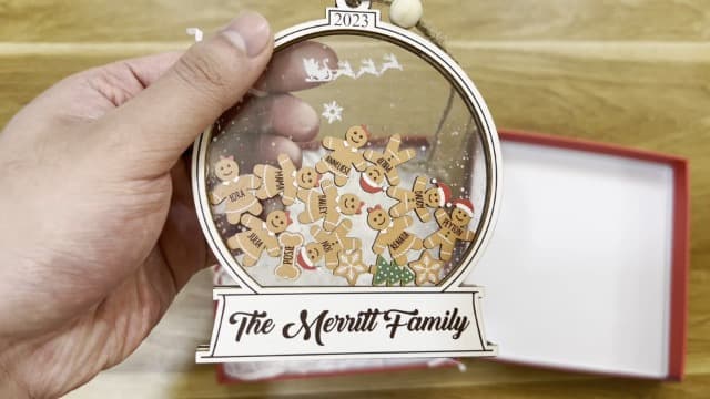 Personalized Christmas Ornaments 2025 - Snow Globe Personalized Ornaments for Family of 2,3,4,5,6,7,8,9,10 Members, Ginger Breads Custom Ornament Xmas Gift Idea