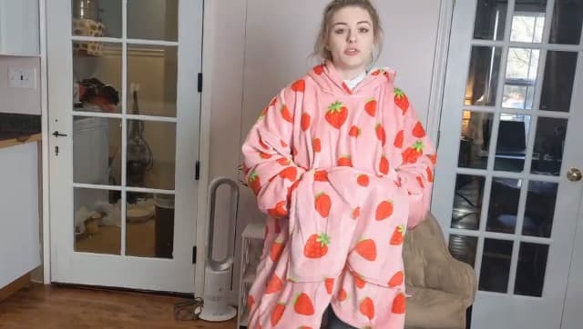 Narecte Kids Hoodie Blanket Year Old Girl Birthday Gifts for Kids Toddler Wearable Blanket Hoodie Oversized Hoodie Ideas