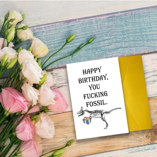 UUEFKTN Funny Birthday Card for Old Man, Old Guy Birthday Gift, Humor Happy Birthday Card for Him Men Getting Old, Ideal Birthday Card for Husband Dad Grandpa