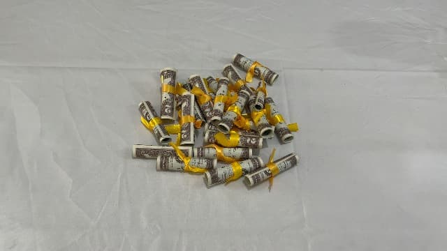 2025 Graduation Gifts for Her/Him- Lighted Graduation Mason Jar Filled with Money & Class of 2025 Cap Kit,Graduation Decorations Class of 2025 Graduation Centerpieces, Money Gift Ideas for Boys Girls