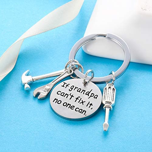 Dad Keychain - Gifts From Son, Daughter - Christmas & Father's Day Gift - Keyring for Dad, Papa, Daddy