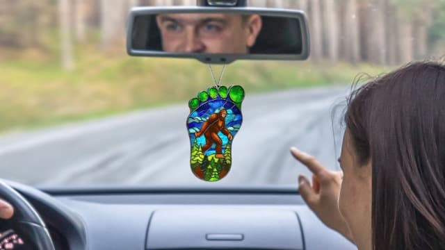 Bigfoot Suncatcher Ornament, Sasquatch Gifts for Friends, Camping Ornaments for Christmas Tree, Gifts for Bigfoot Lovers, Supernatural Funny Stocking Stuffers for Men Women (Suncatcher)