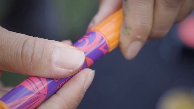 Desire Deluxe Hair Chalk for Girls Makeup Kit of 10 Temporary Colour Pens Gifts, Great Toy for Kids Age 5 6 7 8 9 10 11 12 13 Years Old, "Blue,Green,Grey,Pink,Purple