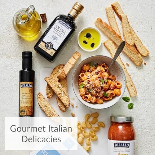 DeLallo Deluxe Italian Gift Basket, Includes Full-Size Pasta, Imported Olive Oil, Biscotti, Aged Balsamic, FocacciaToasts, Gourmet Gift Baskets for Adults, Perfect Holiday Food Gift Basket for Christmas