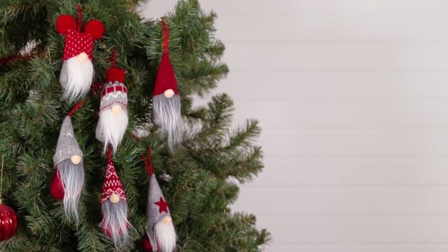 D-FantiX Christmas Gnomes Wine Bottle Cover, Handmade Swedish Tomte Gnomes Wine Toppers Santa Claus Bottle Bags with Drawstring Style Holiday Home Christmas Decorations Gift 3 Pack