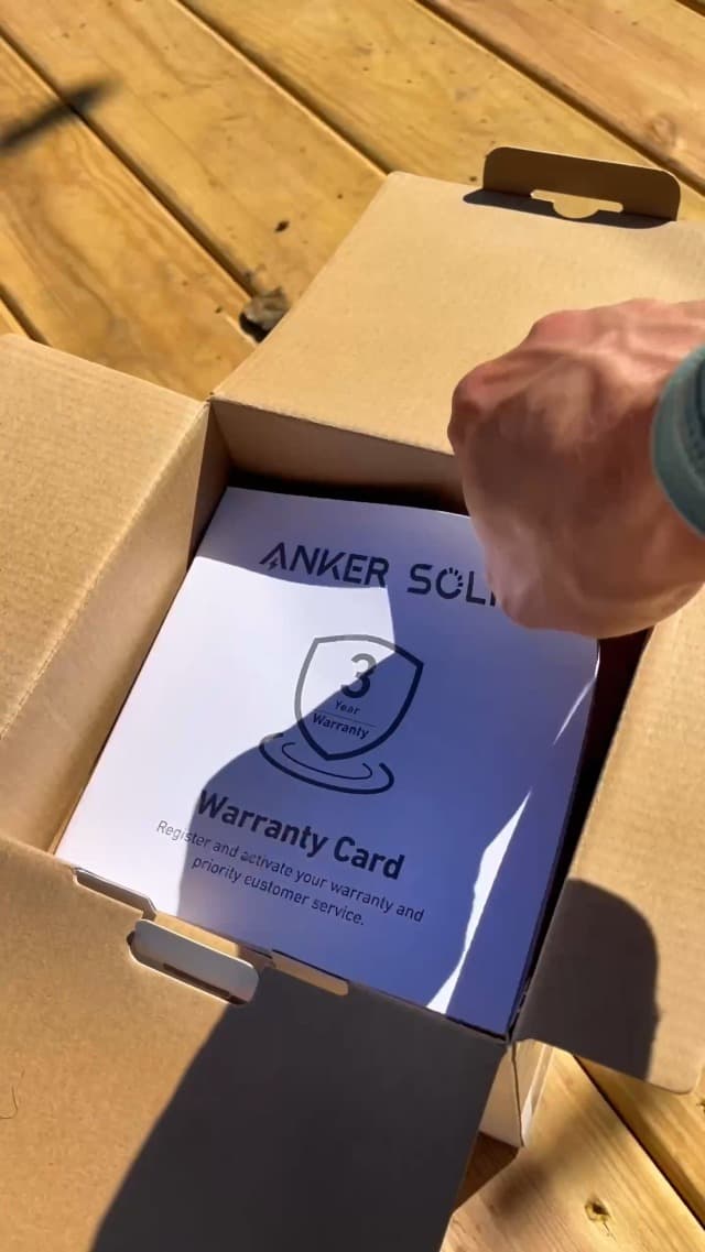 Anker SOLIX C200 DC Power Bank Station and 60W Solar Panel, 192Wh Portable Power Station, LiFePO4 Battery, 200W Solar Generator, for Outdoor, Camping, Traveling, and Emergencies