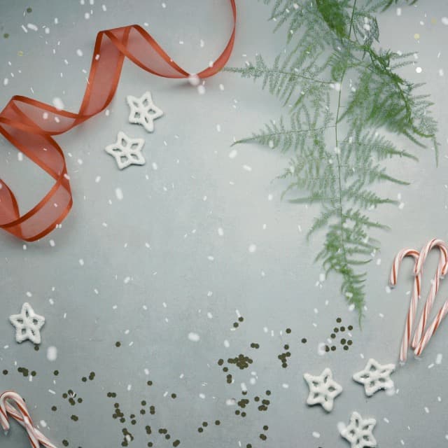 Bonnie and Pop's Holiday Tin- with Assorted Christmas Chocolate, Nuts, Bark, Truffles – Festive, Corporate, Family, Gift Basket Idea for Men and Women