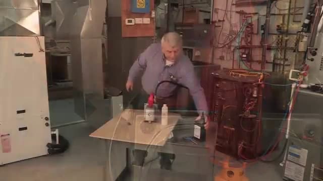 Robinair (15500) VacuMaster Economy Vacuum Pump - 2-Stage, 5 CFM , Red