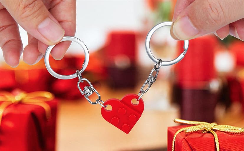 Couples Matching Stuff Gifts - Red Heart Keychain, Matching Couple Heart Keychains Decorations Christmas Valentines Day Gifts for Boyfriend Girlfriend