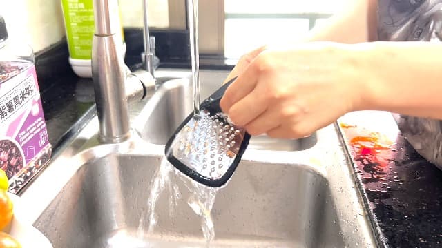 Pisol Kitchen Unique Gadgets Set 6 Pieces, Space Saving, Cheese Grater, Bottle Opener, Fruit Vegetable Peeler, Pizza Cutter, Garlic Ginger Grinder, Herb Stripper Gift Set