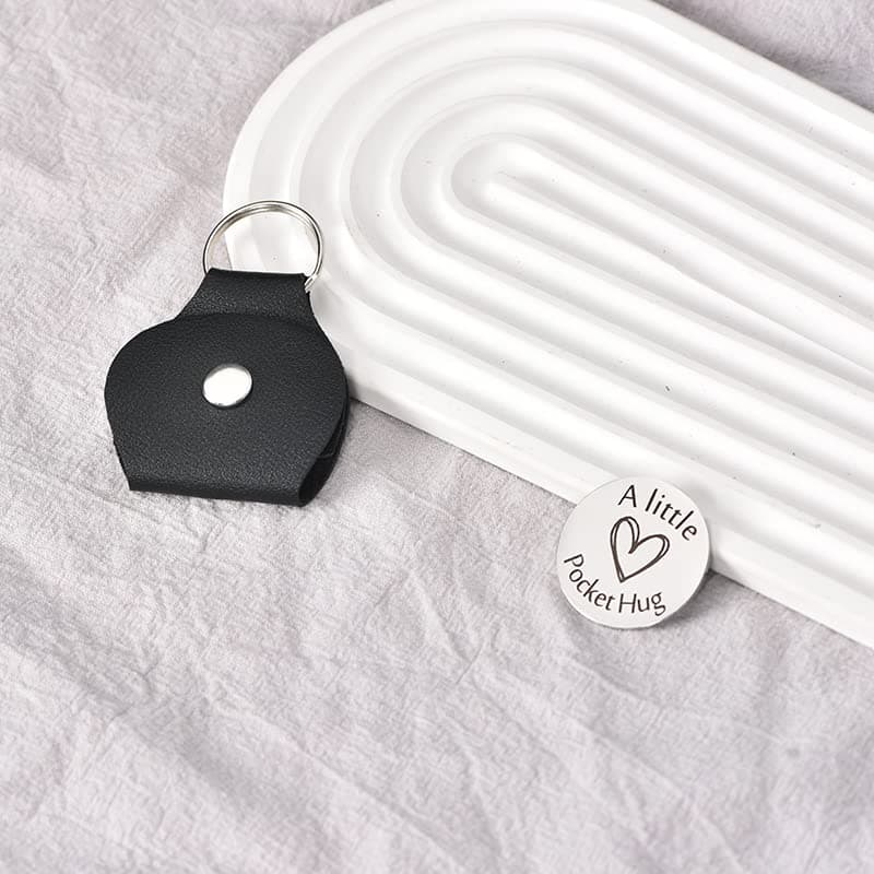 ShiQiao Spl Pocket Hug Token Keychain Gift Dad Fathers Day Birthday gifts from Daughter Dad Daddy Father Christmas Presents for Men with PU Leather Keychains