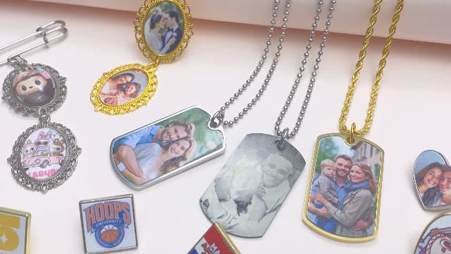 Queenberry Custom Keychain with Picture Personalized Photo Keychain Gift Valentines Day for Men Boyfriend