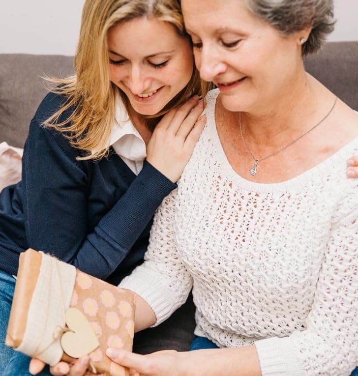 NOREGRET Gift to My Boyfriends Mom Necklace 925 Sterling Silver Necklace Gifts for Boyfriends Mom Mothers Day Gift Birthday Gifts