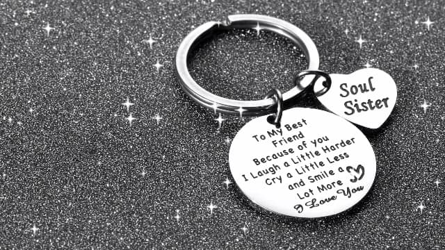 iJuqi Soul Sister Keychain Gift for Best Friends - Birthday and Christmas Gifts for Women