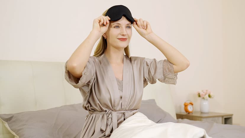 MZOO Luxury Sleep Eye Mask for Side Sleeper Men Women, Zero Eye Pressure 3D Sleeping Mask, Light Blocking Patented Design Night Blindfold, Soft Eye Shade Cover for Travel, Black