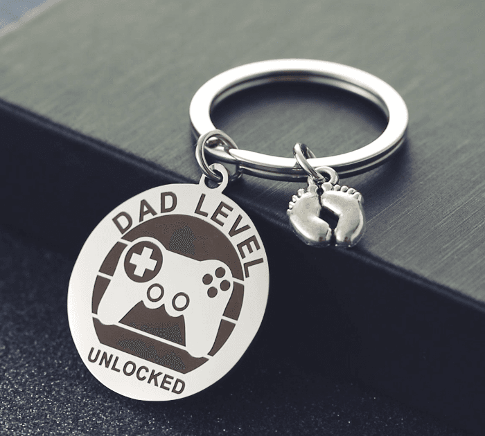 MIXJOY New Expecting Dad First Time Father's Day, Dad Unlocked Keychain with Baby Footprint Charm
