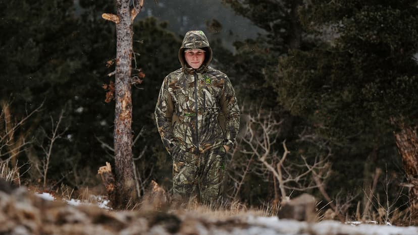 TIDEWE Hunting Clothes for Men with Face Mask, Silent Waterproof Hunting Jacket and Adjustable Bibs, Safety Strap Compatible