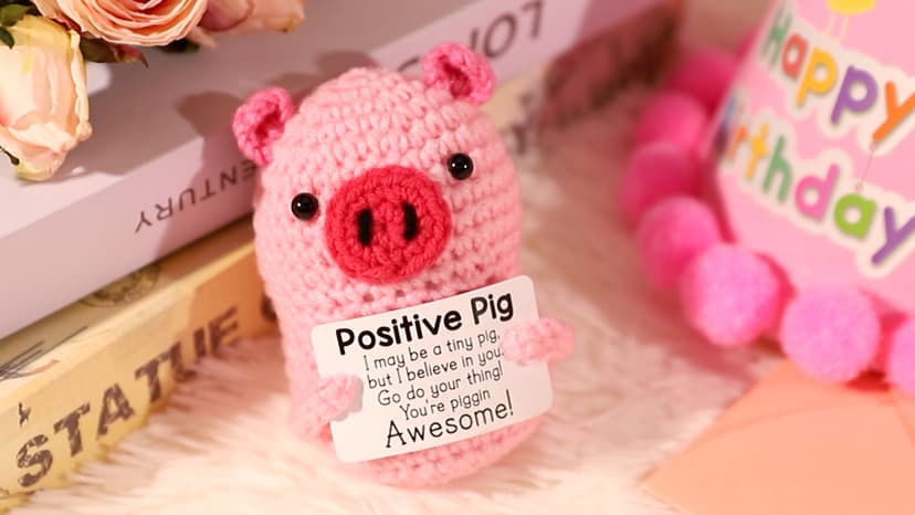 Funny Positive Pig Gifts for Daughter Birthday Christmas, Handmade Crochet Emotional Inspirational Pink Pig for Daughter Teens Adult, Daughter Gifts for Birthday Graduation Christmas Cute Decor