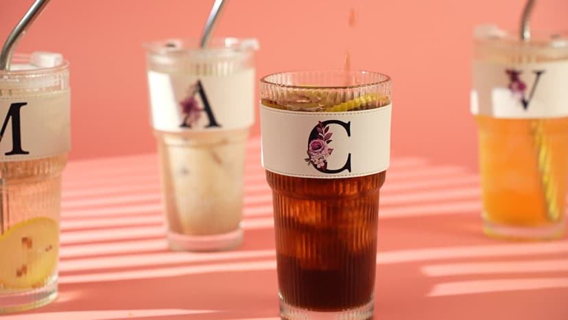 Initial Glass Cup with Lid Straw Ribbed Ice Tea Clear Tumbler Her Sister Coffee Matcha Latte Girlfriend Gf Aunt Best Friend Friendship Bestie Wife Cute Asthetic Unique Birthday Personalized Gift K