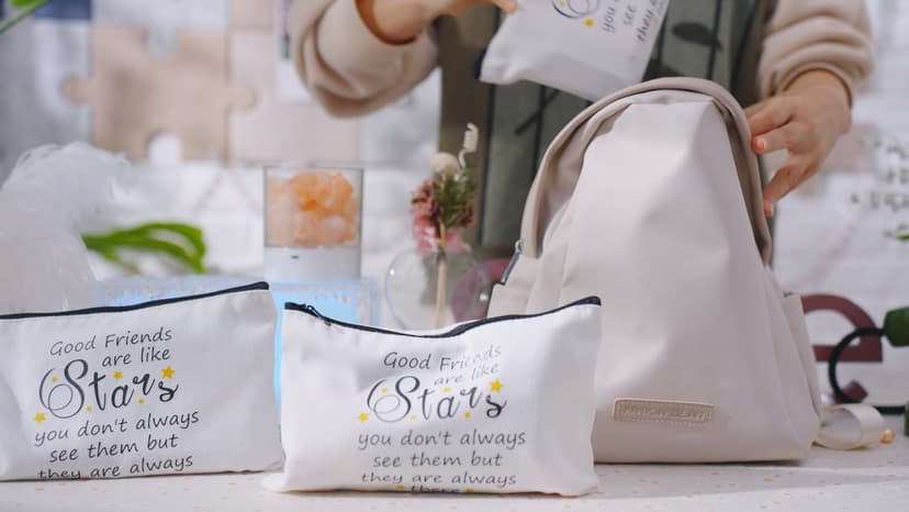 Paterr 24 Pcs Friend Gifts for Women Friendsgiving Makeup Bags Friendship Keychains Galentines Gifts Bulk Cosmetic Bags with Zipper for Roommate BFF Bestie Birthday Decorations(Star)