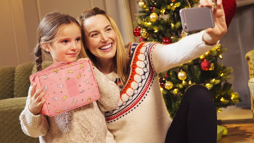 Aeelike Crochet Kit for Beginners Adults, Crochet Kits Include Yarn, 59pcs Crochet Starter Kit for Beginners Kids,Ergonomic Crochet Hooks 2.0-6.0 mm, Lace Steel Needles 0.6-1.9 mm