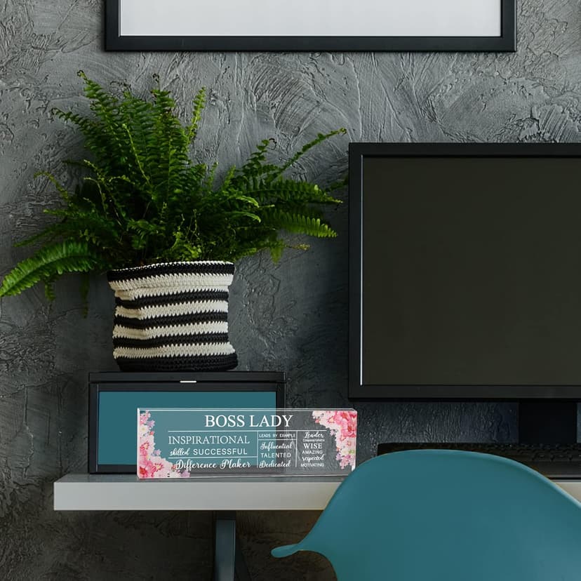 Pinkunn Boss Lady Gifts for Women Inspirational Quotes Office Gifts for Women Acrylic Boss Lady Office Decor Birthday Appreciation Keepsake and Paperweight for Leader(Classic Style)